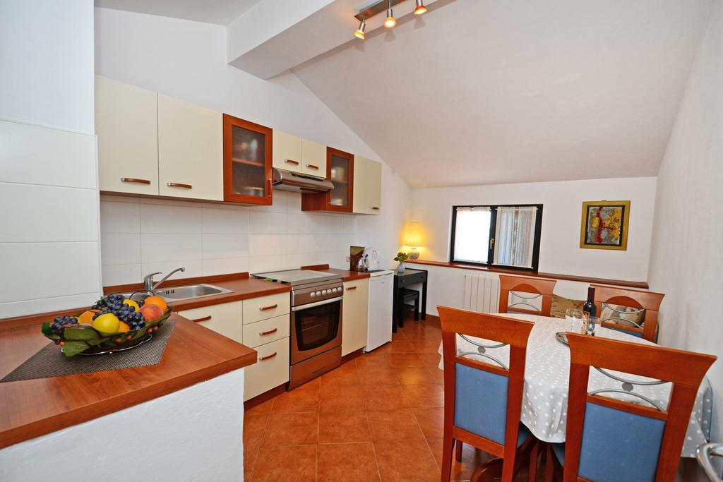 Apartment Lili Porec Exterior photo
