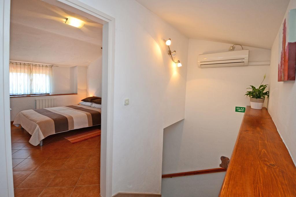 Apartment Lili Porec Exterior photo