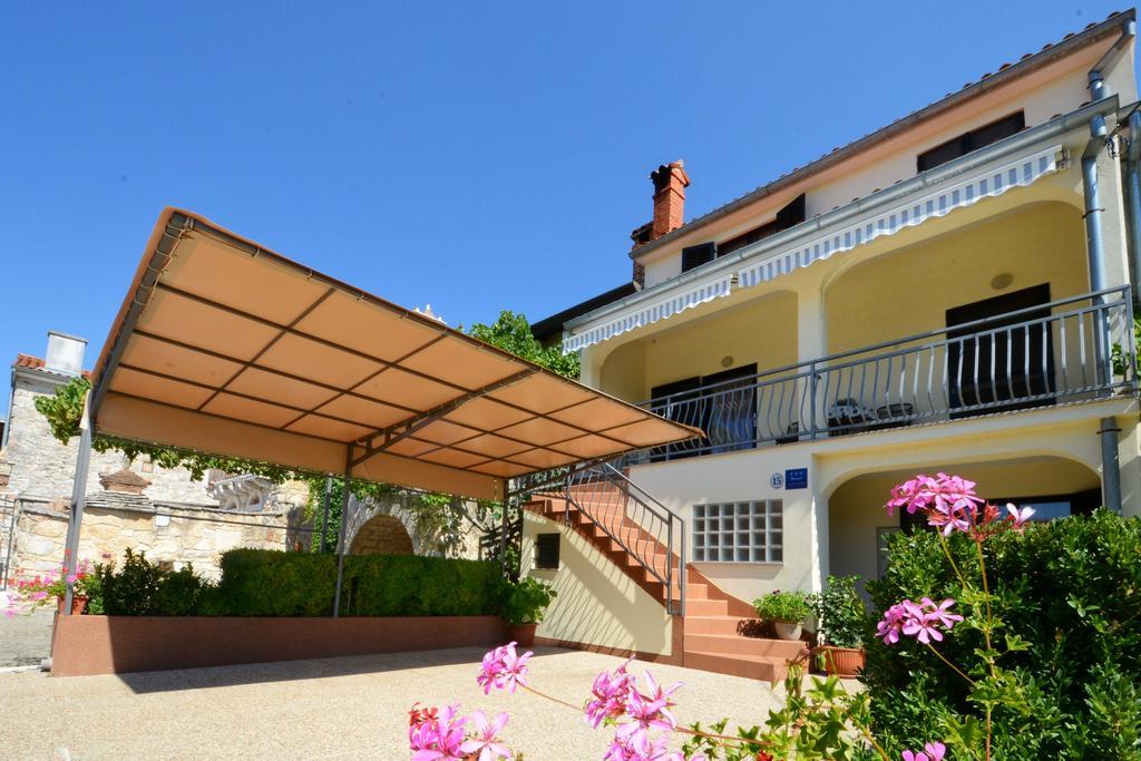 Apartment Lili Porec Exterior photo